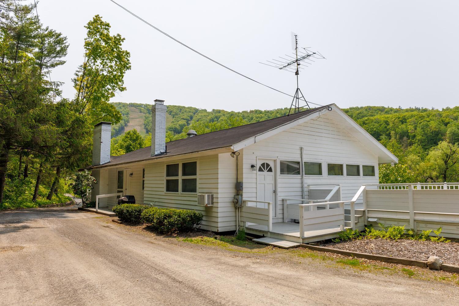 Catamount Lodging Hillsdale Экстерьер фото
